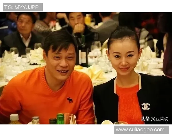 足球明星婚姻坚固不离婚的背后故事与家庭生活揭秘